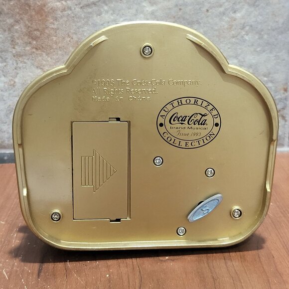 Coca Cola Musical Collection Santa Claus Music Box Lights Up 1993 - Picture 8 of 15